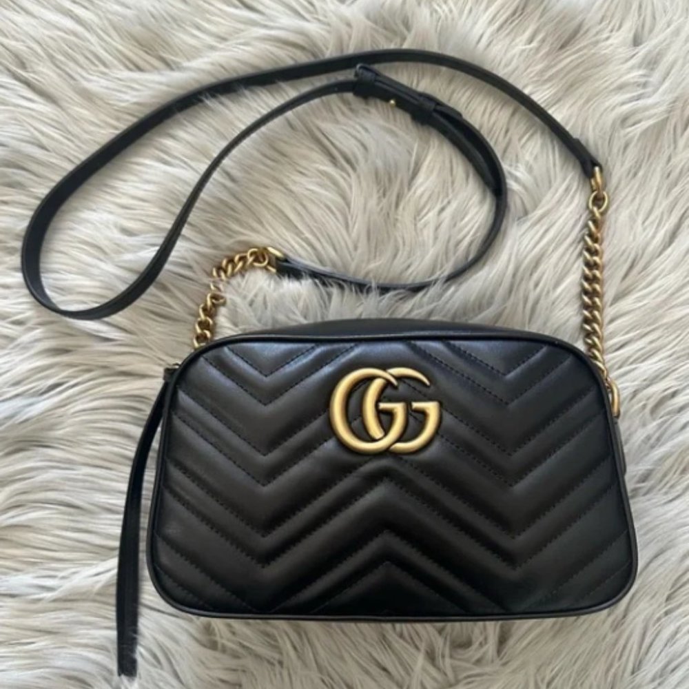 GUCCI Marmont Small Shoulder Bag in Black